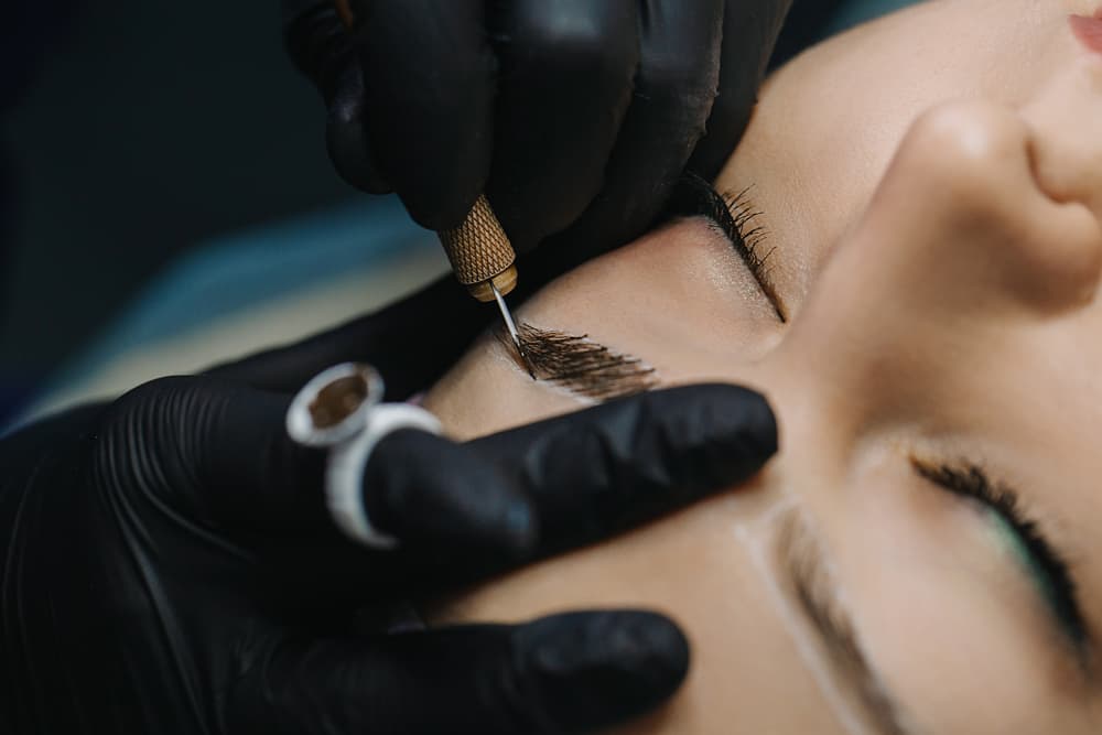 Tratamiento de microblading en Vigo